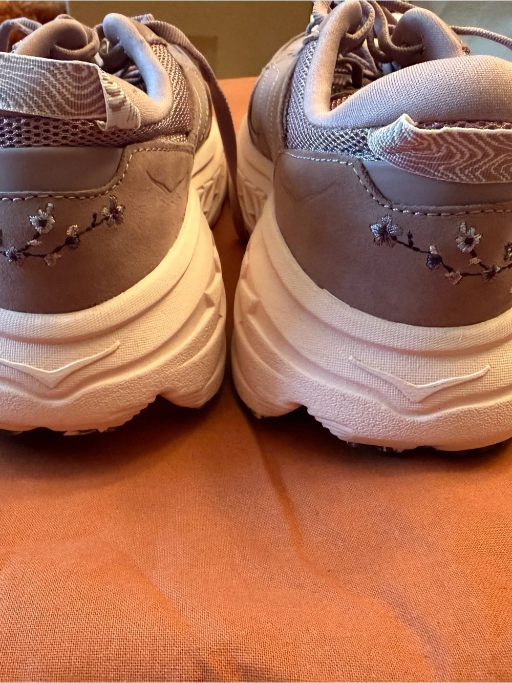 Hoka One One Women's Mauve Purple Athletic Walking Sneakers limited edition